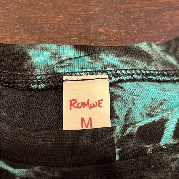 Steven Rhodes Meet Your doppelgänger Activities for Children size M EUC tie dye - Picture 3 of 5